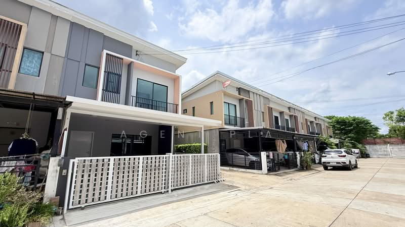 The Connect Pattanakarn 38, Bangkok, Soi Phatthanakan 38, Phatthanakan Road, Suan Luang, Bangkok, 3 Bedrooms, 130 sqm, Townhouse For Sale, by Agent Pla, 500472866 - DDproperty.com