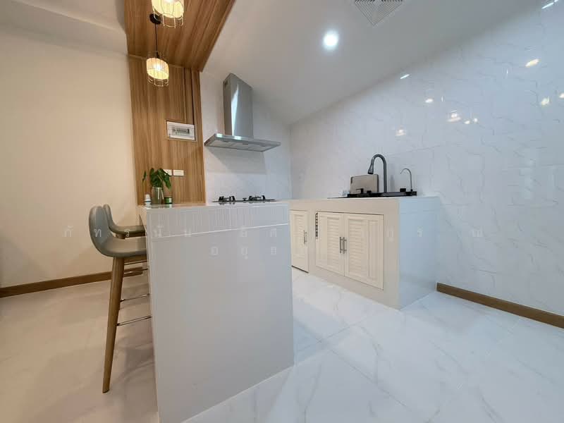Chuen Suk Villa, Pathum Thani, Khu Khot, Lam Luk Ka, Pathum Thani, 2 Bedrooms, 84 sqm, Townhouse For Sale, by ภัทรนัน อิศรางกูร ณ อยุธยา, 500472899 - DDproperty.com