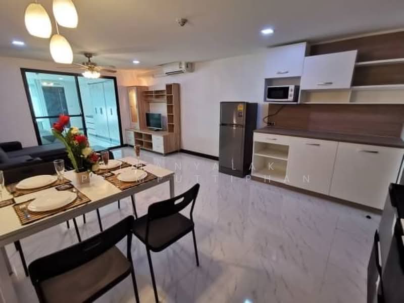 ITF Silom Palace, Bangkok, 160 Soi Naradhiwas Rajanagarindra 1, Suriyawong, Bang Rak, Bangkok, 1 Bedroom, 51 sqm, Condo For Rent, by Thanyalak Premputtiphan, 500472938 - DDproperty.com