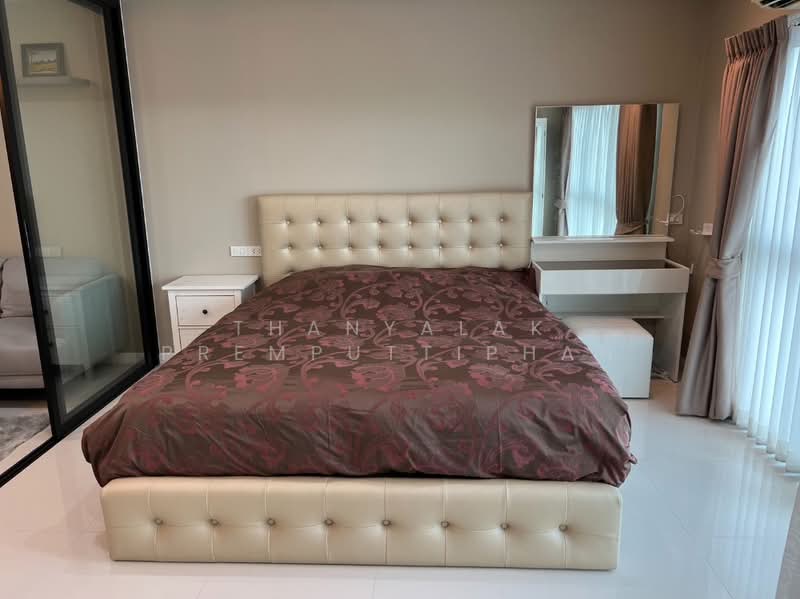 Sathorn Gardens, Bangkok, 39 South Sathorn Road, Thung Maha Mek, Sathon, Bangkok, 1 Bedroom, 40 sqm, Condo For Rent, by Thanyalak Premputtiphan, 500472945 - DDproperty.com