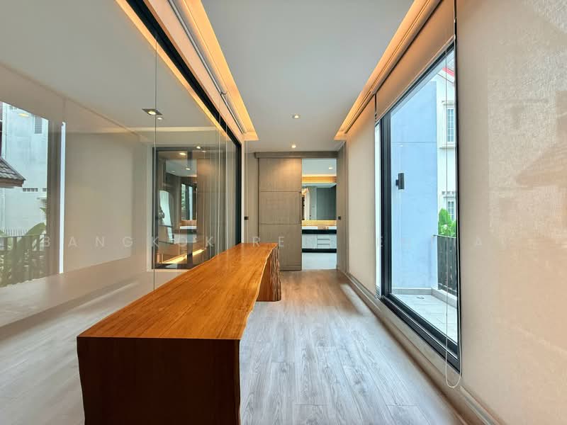 Townhouse, Bangkok, Sukhumvit 39, Khlongtoei Nua, Watthana, Bangkok, 3 Bedrooms, 350 sqm, Townhouse For Rent, by Bangkok Residential, 500472977 - DDproperty.com