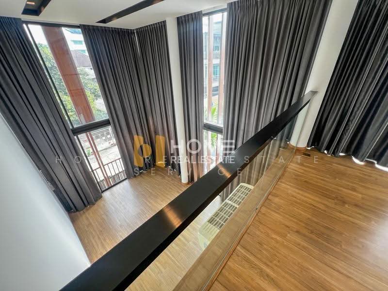 บ้านแฝด พระราม 9 ซอย 51, กรุงเทพ, สวนหลวง, กรุงเทพ, 400 ตร.ม., บ้านแฝด ขาย, โดย HOME Real Estate Service, 500472990 - DDproperty.com