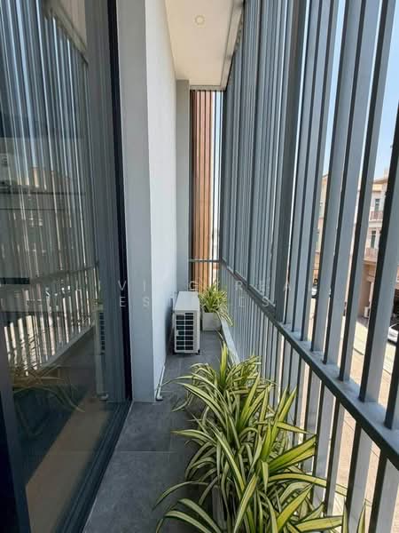 Preecha Ram 3 - Rat Phatthana, Bangkok, Saphan Sung, Bangkok, 4 Bedrooms, 453 sqm, Single Detached House For Sale, by Living Real Estates, 500473000 - DDproperty.com
