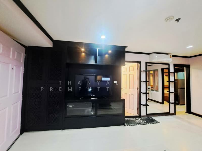 Lumpini Ville Sukhumvit 77, Bangkok, Sukhumvit 77 Road, Suan Luang, Bangkok, 1 Bedroom, 43 sqm, Condo For Sale, by Thanyalak Premputtiphan, 500473010 - DDproperty.com