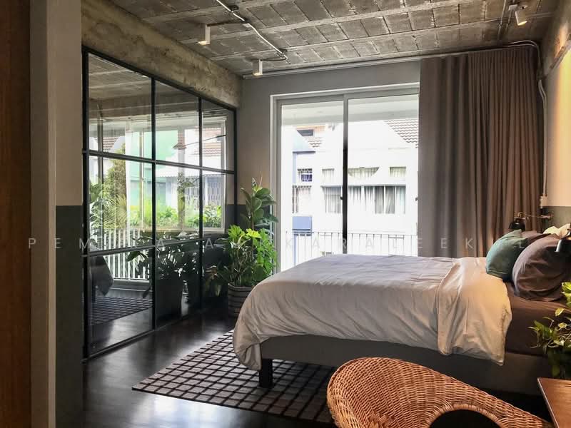 3-BR Townhouse, Bangkok, Khlong Tan Nua, Watthana, Bangkok, 3 Bedrooms, 240 sqm, Townhouse For Rent, by Pemika Aukkaraleekul, 500473014 - DDproperty.com