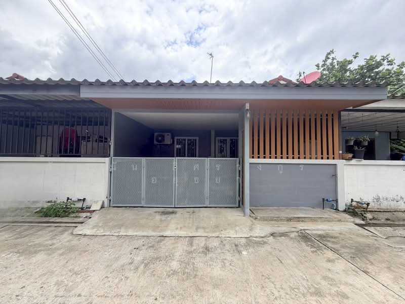 หมูบ้านณัฐวดี, ปทุมธานี, ลำผักกูด, ธัญบุรี, ปทุมธานี, 72 ตร.ม., ทาวน์เฮ้าส์ ขาย, โดย ภัทรนัน อิศรางกูร ณ อยุธยา, 500473018 - DDproperty.com