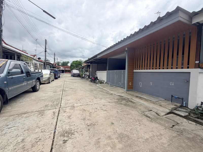 Nattawadee klong 8, Pathum Thani, Lam Phak Kut, Thanyaburi, Pathum Thani, 2 Bedrooms, 72 sqm, Townhouse For Sale, by ภัทรนัน อิศรางกูร ณ อยุธยา, 500473018 - DDproperty.com