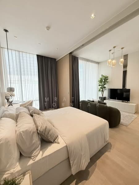ASHTON Silom, Bangkok, 166 Silom Road, Bang Rak, Bangkok, 1 Bedroom, 50 sqm, Condo For Sale, by Chomratkamol Soontorntarawong (Gor), 500473042 - DDproperty.com