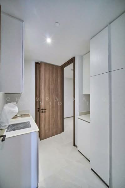ROMM Convent, Bangkok, 42 Convent Road, Silom, Bang Rak, Bangkok, 3 Bedrooms, 182 sqm, Condo For Sale, by Chomratkamol Soontorntarawong (Gor), 500473047 - DDproperty.com