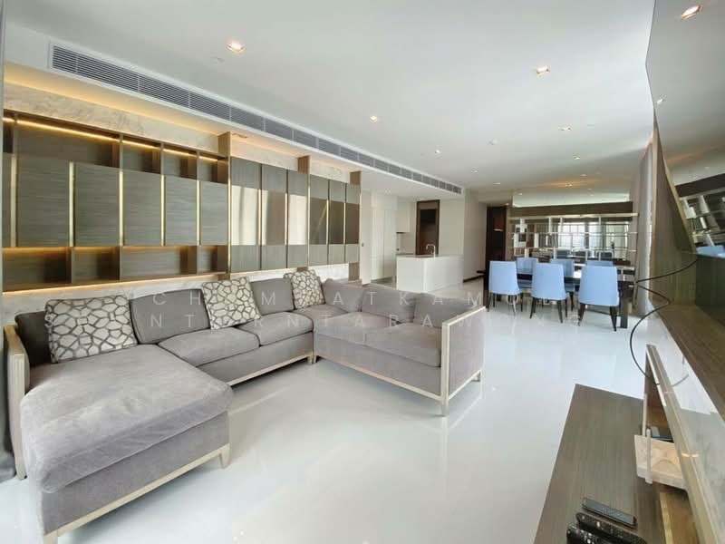 Q1 Sukhumvit, Bangkok, 1 Sukhumvit Road, Khlong Toei, Bangkok, 3 Bedrooms, 202 sqm, Condo For Sale, by Chomratkamol Soontorntarawong (Gor), 500473107 - DDproperty.com