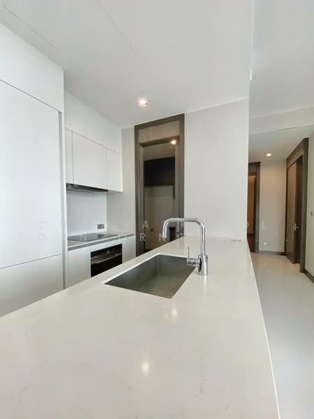 Q1 Sukhumvit, Bangkok, 1 Sukhumvit Road, Khlong Toei, Bangkok, 3 Bedrooms, 202 sqm, Condo For Sale, by Chomratkamol Soontorntarawong (Gor), 500473107 - DDproperty.com