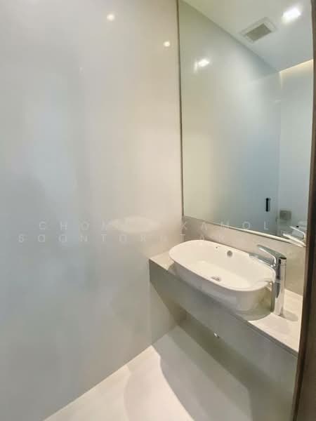 Q1 Sukhumvit, Bangkok, 1 Sukhumvit Road, Khlong Toei, Bangkok, 3 Bedrooms, 202 sqm, Condo For Sale, by Chomratkamol Soontorntarawong (Gor), 500473107 - DDproperty.com