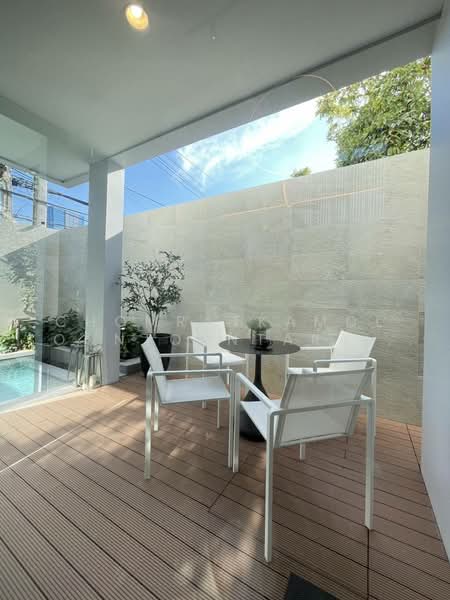 Vi Ari, Bangkok, 38 Ari 3 Alley, Samsen Nai, Phaya Thai, Bangkok, 5 Bedrooms, 550 sqm, Single Detached House For Sale, by Chomratkamol Soontorntarawong (Gor), 500473113 - DDproperty.com