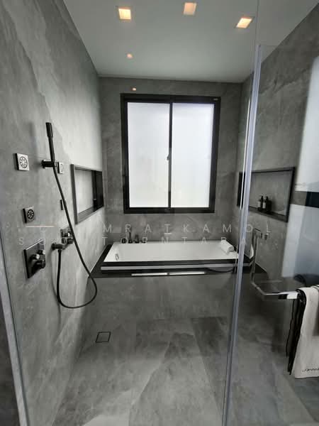 CONNOISSEUR Phatthanakan, Bangkok, Soi Phatthanakan 32, Suan Luang, Bangkok, 6 Bedrooms, 952 sqm, Single Detached House For Sale, by Chomratkamol Soontorntarawong (Gor), 500473116 - DDproperty.com
