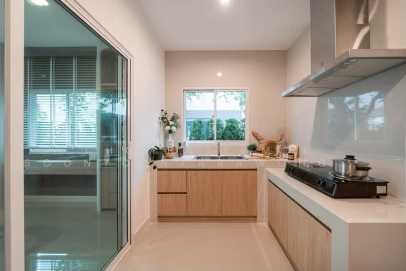 Nirvana Absolute Krungthep Kreetha, Bangkok, Soi Krungthep Kreetha B 5, Saphan Sung, Bangkok, 4 Bedrooms, 329 sqm, Single Detached House For Rent, by Chomratkamol Soontorntarawong (Gor), 500473117 - DDproperty.com