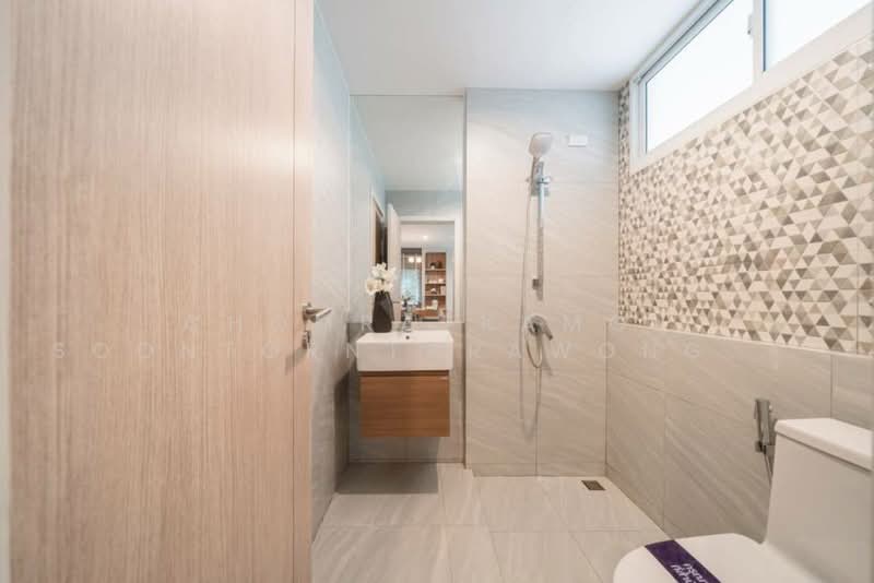 Nirvana Absolute Krungthep Kreetha, Bangkok, Soi Krungthep Kreetha B 5, Saphan Sung, Bangkok, 4 Bedrooms, 329 sqm, Single Detached House For Rent, by Chomratkamol Soontorntarawong (Gor), 500473117 - DDproperty.com