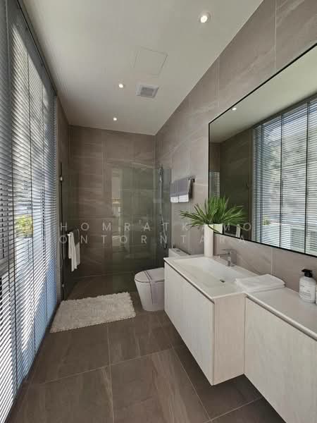 Noble Terra Rama 9-Ekamai, Bangkok, 299 Chamnian Soem Alley, Wang Thonglang, Bangkok, 4 Bedrooms, 382 sqm, Single Detached House For Sale, by Chomratkamol Soontorntarawong (Gor), 500473172 - DDproperty.com