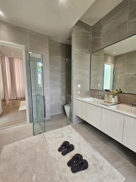 Noble Terra Rama 9-Ekamai, Bangkok, 299 Chamnian Soem Alley, Wang Thonglang, Bangkok, 4 Bedrooms, 382 sqm, Single Detached House For Sale, by Chomratkamol Soontorntarawong (Gor), 500473172 - DDproperty.com