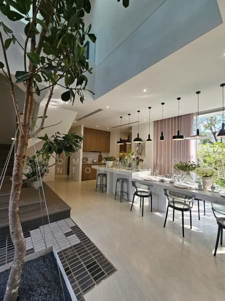 Noble Terra Rama 9-Ekamai, Bangkok, 299 Chamnian Soem Alley, Wang Thonglang, Bangkok, 4 Bedrooms, 409 sqm, Single Detached House For Sale, by Chomratkamol Soontorntarawong (Gor), 500473173 - DDproperty.com