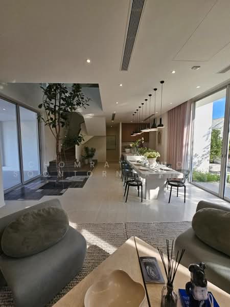 Noble Terra Rama 9-Ekamai, Bangkok, 299 Chamnian Soem Alley, Wang Thonglang, Bangkok, 4 Bedrooms, 409 sqm, Single Detached House For Sale, by Chomratkamol Soontorntarawong (Gor), 500473173 - DDproperty.com