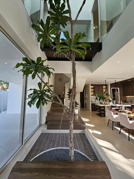 Noble Terra Rama 9-Ekamai, Bangkok, 299 Chamnian Soem Alley, Wang Thonglang, Bangkok, 4 Bedrooms, 457 sqm, Single Detached House For Sale, by Chomratkamol Soontorntarawong (Gor), 500473175 - DDproperty.com