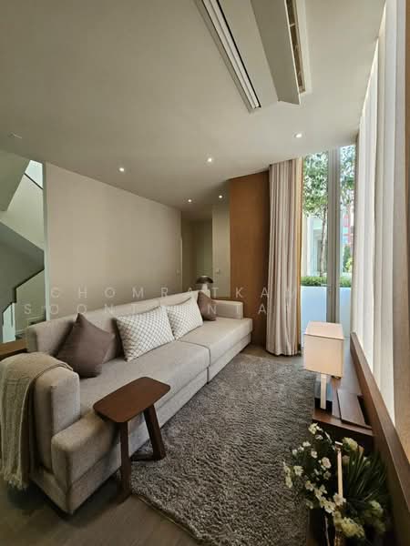 Noble Terra Rama 9-Ekamai, Bangkok, 299 Chamnian Soem Alley, Wang Thonglang, Bangkok, 5 Bedrooms, 498 sqm, Single Detached House For Sale, by Chomratkamol Soontorntarawong (Gor), 500473176 - DDproperty.com