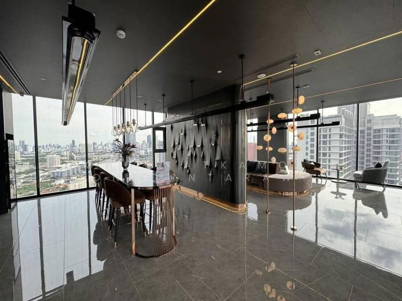 SOHO Bangkok Ratchada, Bangkok, 74 Pracha Rat Bamphen Rd, Huai Khwang, Bangkok, 2 Bedrooms, 47 sqm, Condo For Sale, by Chomratkamol Soontorntarawong (Gor), 500473232 - DDproperty.com