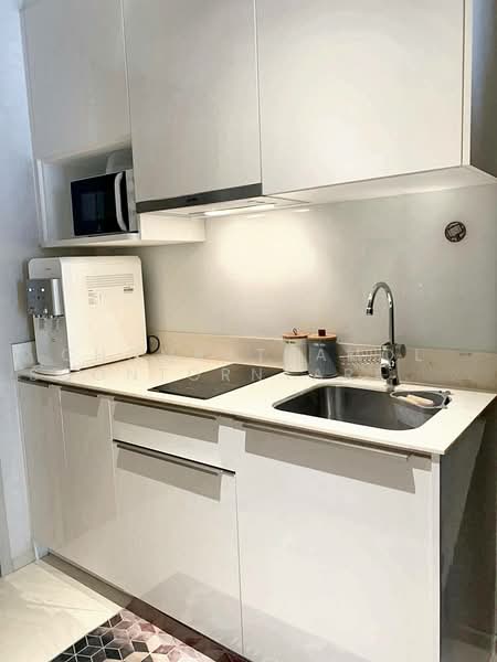 ASHTON Silom, Bangkok, 166 Silom Road, Bang Rak, Bangkok, 1 Bedroom, 41 sqm, Condo For Rent, by Chomratkamol Soontorntarawong (Gor), 500473276 - DDproperty.com