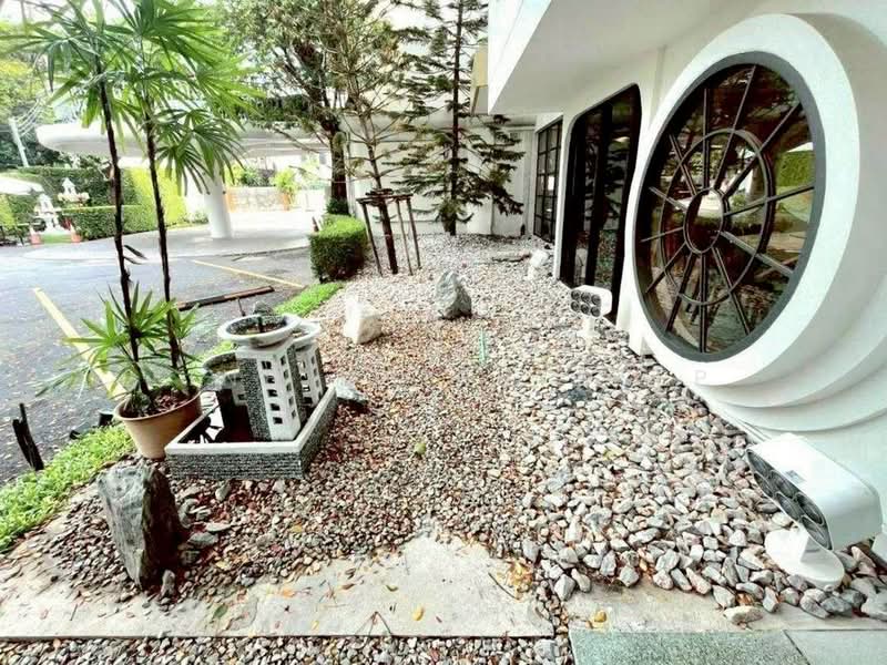 Restaurant Space with Fully Equipped Kitchen Thonglor Near BTS Thonglor, Bangkok, Phra Kanong, Khlong Toei, Bangkok, , 230 sqm, Retail Space For Rent, by LINE @firststep, 500473285 - DDproperty.com