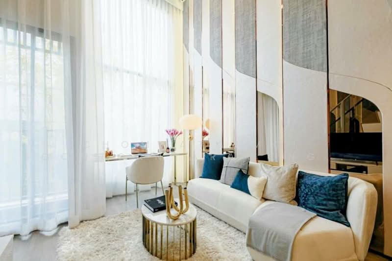 SOHO Bangkok Ratchada, Bangkok, 74 Pracha Rat Bamphen Rd, Huai Khwang, Bangkok, 1 Bedroom, 38 sqm, Condo For Sale, by Chomratkamol Soontorntarawong (Gor), 500473352 - DDproperty.com