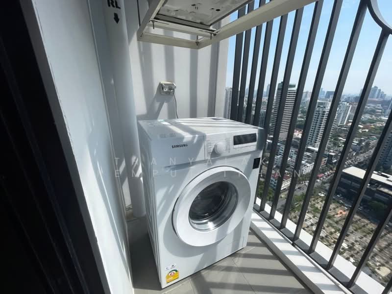 XT Ekkamai, Bangkok, 259 Soi Sukhumvit 63, Khlong Tan Nua, Watthana, Bangkok, 1 Bedroom, 30 sqm, Condo For Sale, by Thanyalak Premputtiphan, 500473442 - DDproperty.com