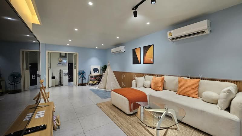 Townhome-Office near Benchakitti Park, Bangkok, Khlong Toei, Bangkok, 4 Bedrooms, 250 sqm, Townhouse For Rent, by BANGKOK PROPERTY AGENTS, 500473447 - DDproperty.com