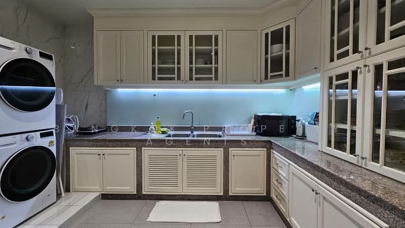 Townhome-Office near Benchakitti Park, กรุงเทพ, คลองเตย, กรุงเทพ, 250 ตร.ม., ทาวน์เฮ้าส์ ให้เช่า, โดย BANGKOK PROPERTY AGENTS, 500473447 - DDproperty.com