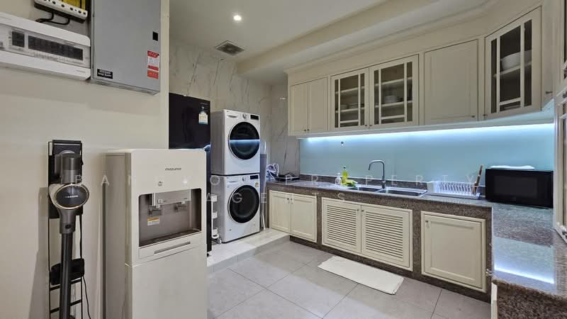 Townhome-Office near Benchakitti Park, Bangkok, Khlong Toei, Bangkok, 4 Bedrooms, 250 sqm, Townhouse For Rent, by BANGKOK PROPERTY AGENTS, 500473447 - DDproperty.com