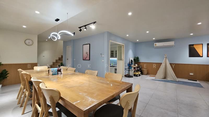 Townhome-Office near Benchakitti Park, Bangkok, Khlong Toei, Bangkok, 4 Bedrooms, 250 sqm, Townhouse For Rent, by BANGKOK PROPERTY AGENTS, 500473447 - DDproperty.com