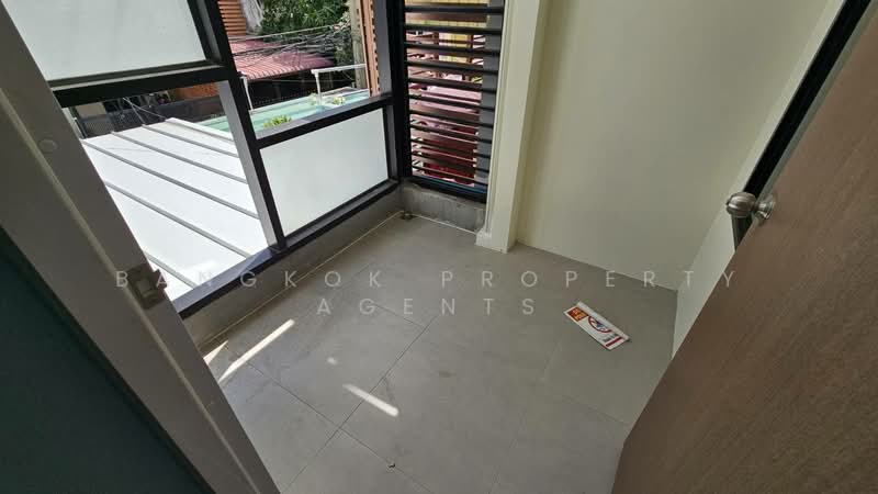 Townhome-Office near Benchakitti Park, กรุงเทพ, คลองเตย, กรุงเทพ, 250 ตร.ม., ทาวน์เฮ้าส์ ให้เช่า, โดย BANGKOK PROPERTY AGENTS, 500473447 - DDproperty.com