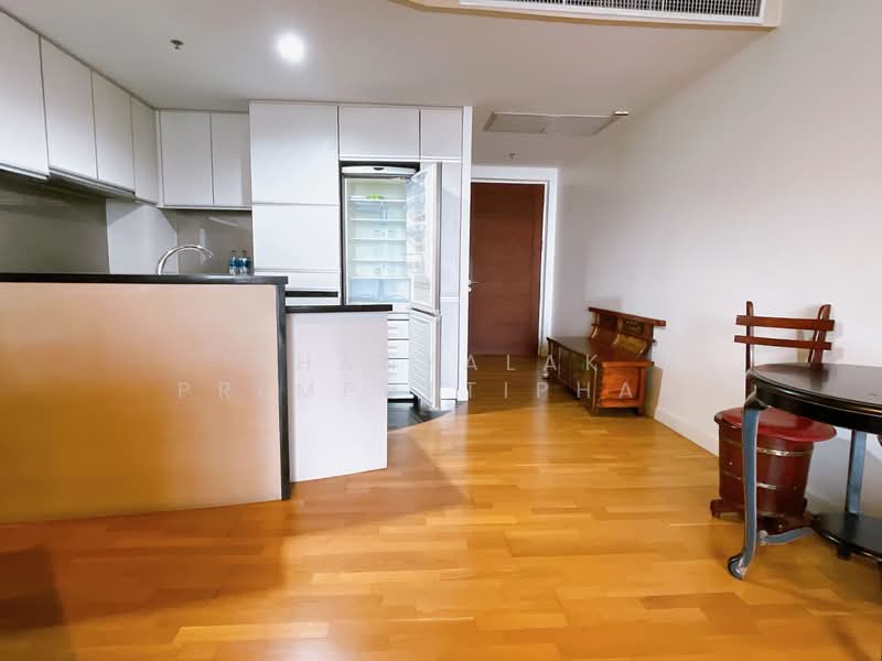 Urbana Sathorn, Bangkok, 55 South Sathorn Road, Thung Maha Mek, Sathon, Bangkok, 1 Bedroom, 70 sqm, Condo For Sale, by Thanyalak Premputtiphan, 500473484 - DDproperty.com