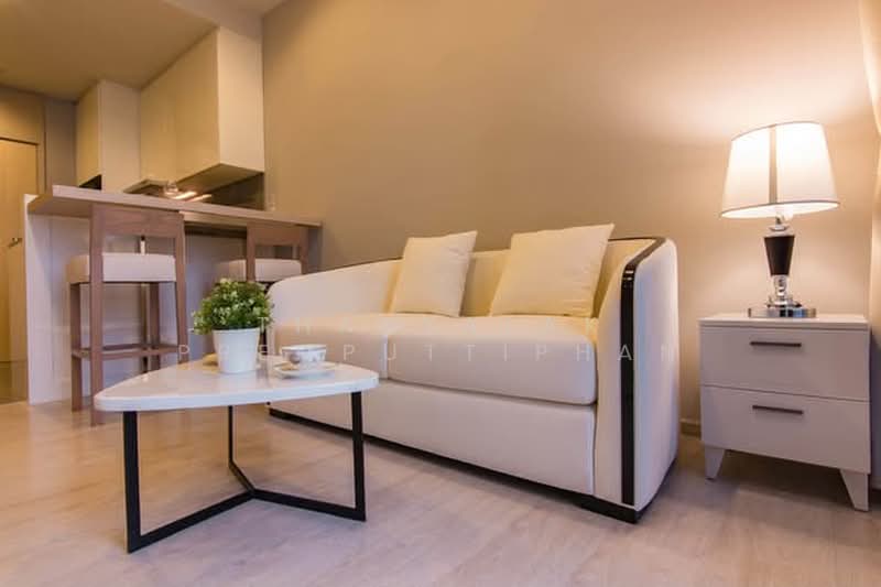 M Thonglor 10, Bangkok, 9 Soi Ekkamai 12, Ekkamai Road, Khlong Tan Nua, Watthana, Bangkok, 1 Bedroom, 35 sqm, Condo For Rent, by Thanyalak Premputtiphan, 500473507 - DDproperty.com