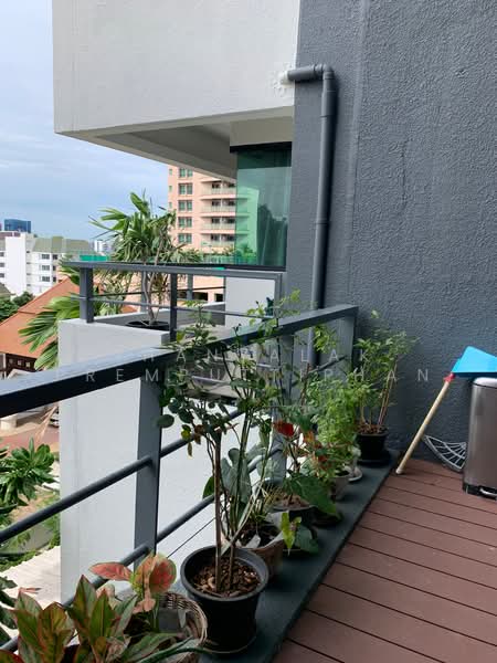 Sathorn Gardens, Bangkok, 39 South Sathorn Road, Thung Maha Mek, Sathon, Bangkok, 1 Bedroom, 40 sqm, Condo For Sale, by Thanyalak Premputtiphan, 500473570 - DDproperty.com