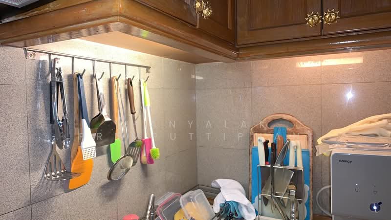 Sathorn Gardens, Bangkok, 39 South Sathorn Road, Thung Maha Mek, Sathon, Bangkok, 1 Bedroom, 40 sqm, Condo For Sale, by Thanyalak Premputtiphan, 500473570 - DDproperty.com