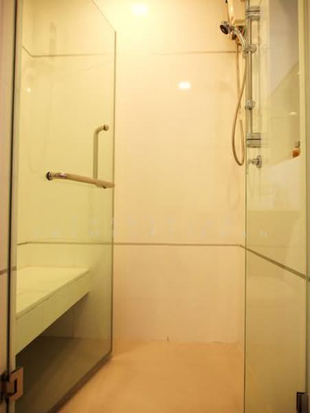 Thru Thonglor, Bangkok, Petchaburi Road, Bang Kapi, Huai Khwang, Bangkok, 1 Bedroom, 37 sqm, Condo For Sale, by Thanyalak Premputtiphan, 500473587 - DDproperty.com