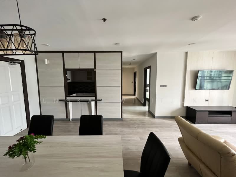 Liberty Park 2, Bangkok, 55 Soi Sukhumvit 11, Khlongtoei Nua, Watthana, Bangkok, 3 Bedrooms, 104 sqm, Condo For Sale, by Rungkan Wijitjun, 500473608 - DDproperty.com