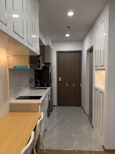 Cloud Thonglor-Phetchaburi, Bangkok, 1986 New Petchaburi Road, Bang Kapi, Huai Khwang, Bangkok, 1 Bedroom, 32 sqm, Condo For Rent, by Agentbkk, 500473640 - DDproperty.com