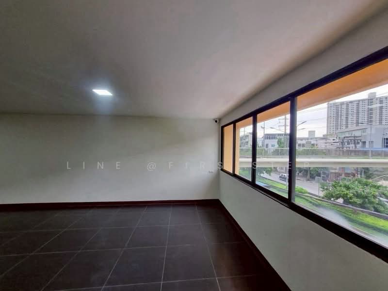 Commercial Building Charansanitwong - Rama 7 Bridge Near MRT Bang O, Bangkok, Bang O, Bang Phlat, Bangkok, , 112 sqm, Shophouse For Sale, by LINE @firststep, 500473643 - DDproperty.com