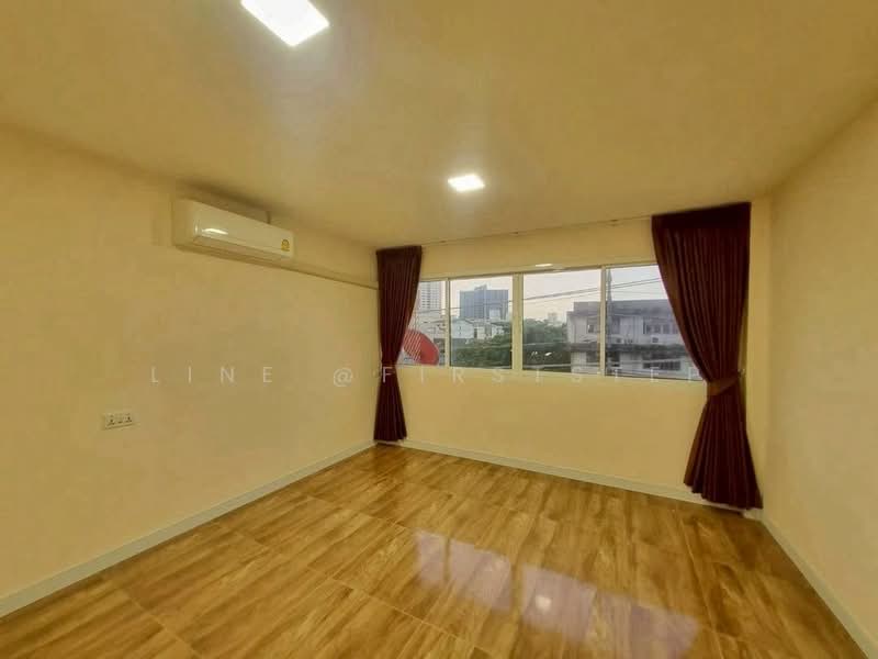 Commercial Building Charansanitwong - Rama 7 Bridge Near MRT Bang O, Bangkok, Bang O, Bang Phlat, Bangkok, , 112 sqm, Shophouse For Sale, by LINE @firststep, 500473643 - DDproperty.com