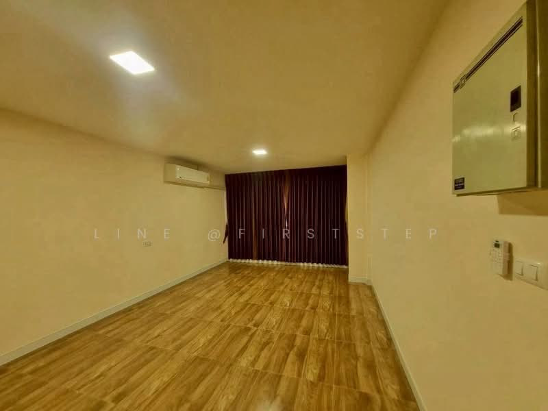 Commercial Building Charansanitwong - Rama 7 Bridge Near MRT Bang O, Bangkok, Bang O, Bang Phlat, Bangkok, , 112 sqm, Shophouse For Sale, by LINE @firststep, 500473643 - DDproperty.com