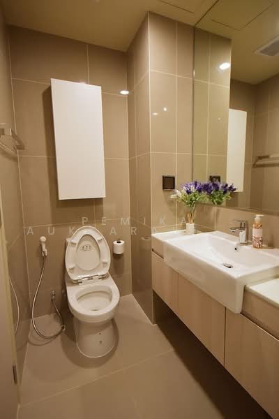 Noble Recole, Bangkok, 77 Soi Sukhumvit 19 Sukhumvit Road, Khlongtoei Nua, Watthana, Bangkok, 1 Bedroom, 34 sqm, Condo For Rent, by Pemika Aukkaraleekul, 500473648 - DDproperty.com