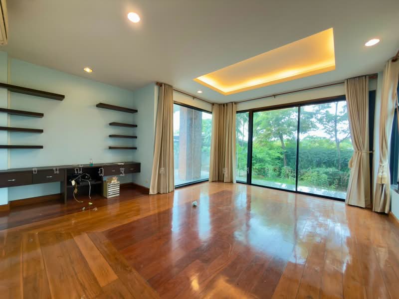 บุษราคัม residences, Bangkok, Sala Thammasop, Thawi Watthana, Bangkok, 5 Bedrooms, 300 sqm, Single Detached House For Sale, by ธนณัฎฐ์ ศตายุสกุลวงศ์, 500473677 - DDproperty.com