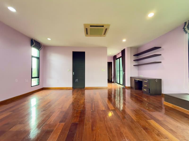 บุษราคัม residences, Bangkok, Sala Thammasop, Thawi Watthana, Bangkok, 5 Bedrooms, 300 sqm, Single Detached House For Sale, by ธนณัฎฐ์ ศตายุสกุลวงศ์, 500473677 - DDproperty.com