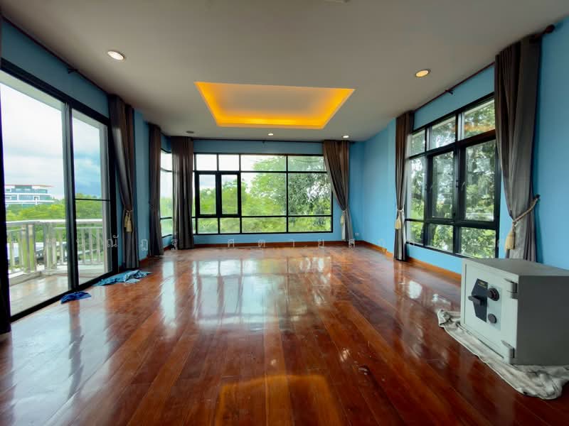 บุษราคัม residences, Bangkok, Sala Thammasop, Thawi Watthana, Bangkok, 5 Bedrooms, 300 sqm, Single Detached House For Sale, by ธนณัฎฐ์ ศตายุสกุลวงศ์, 500473677 - DDproperty.com
